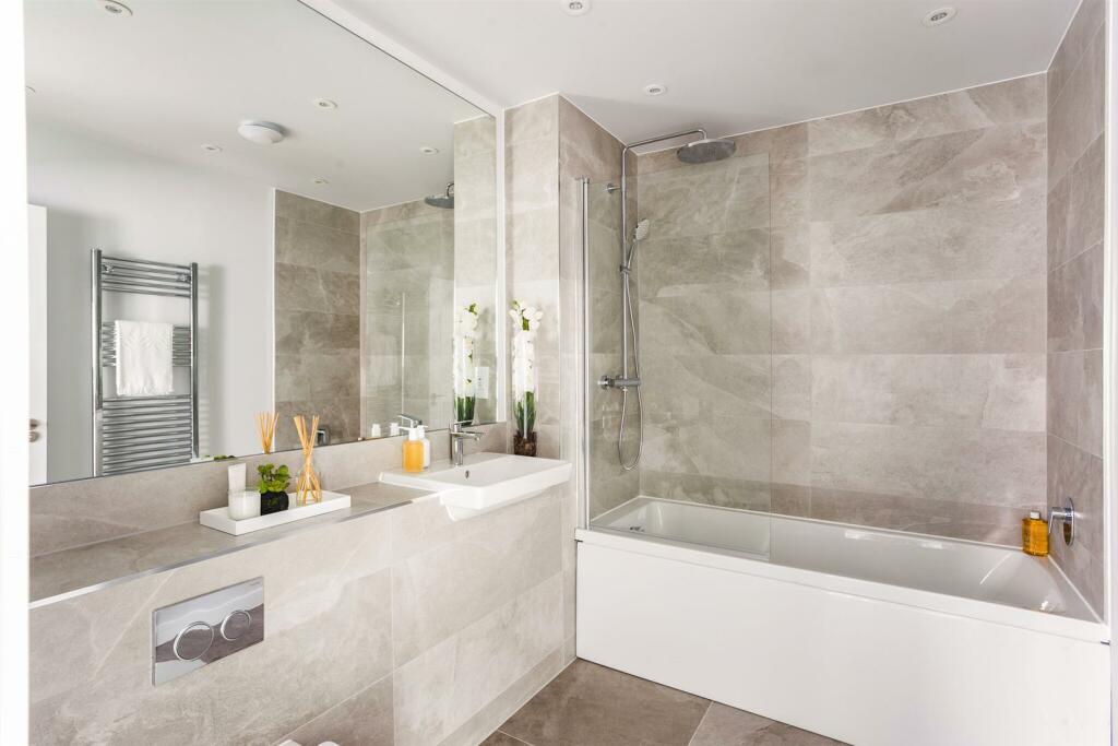 73297_82 Haywards Road  (22)_low.jpg