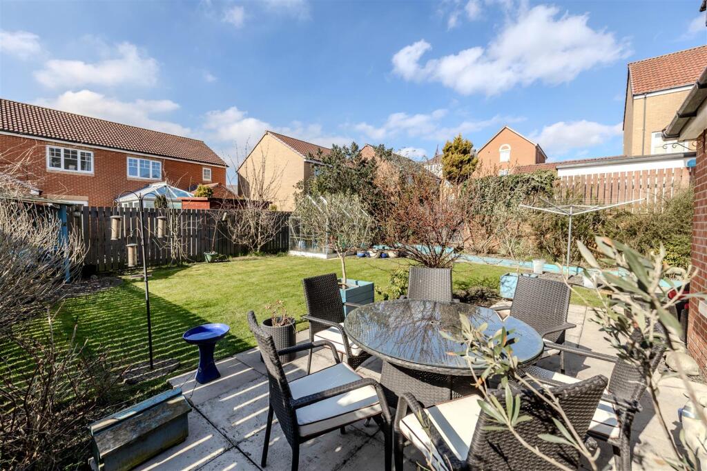 11CawfieldsClose-HadrianVillage-Wallsend-NE280BJ-3