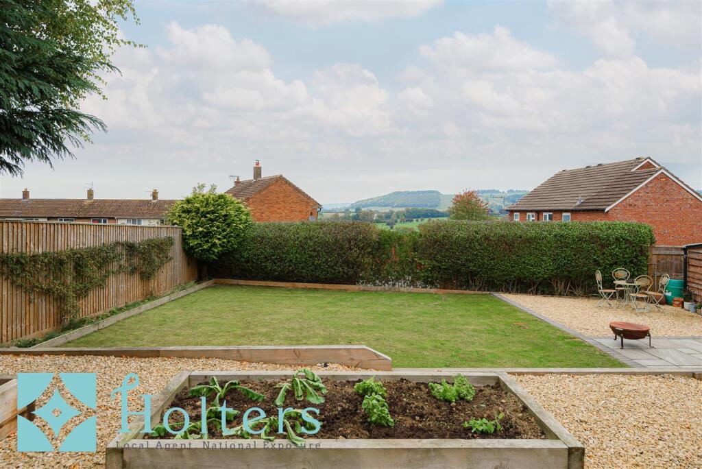Rear Garden 9.jpg