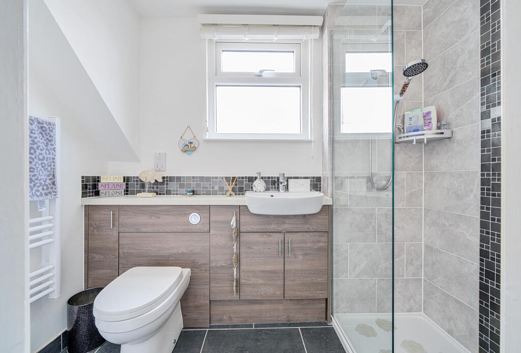 1311366-1-6856931...