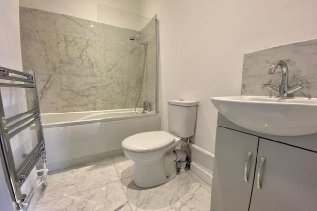 Middleton road 8 bath.jpeg