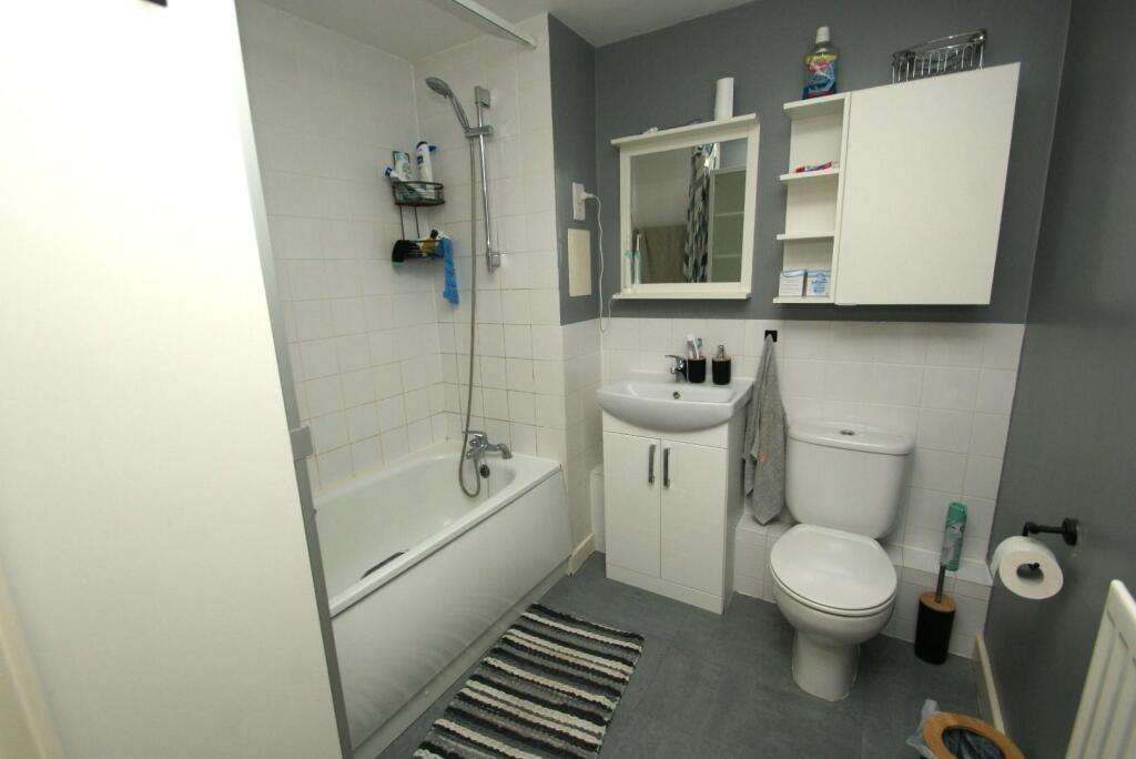 2024-10-05 12.01.18.jpg