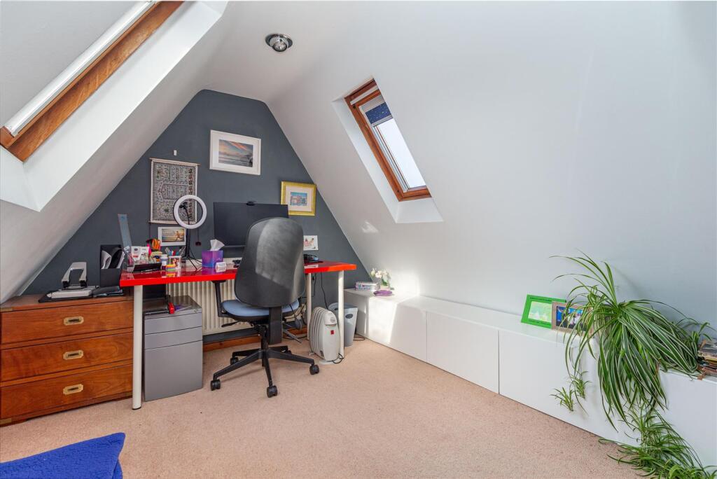 attic-room-2 2.jpg