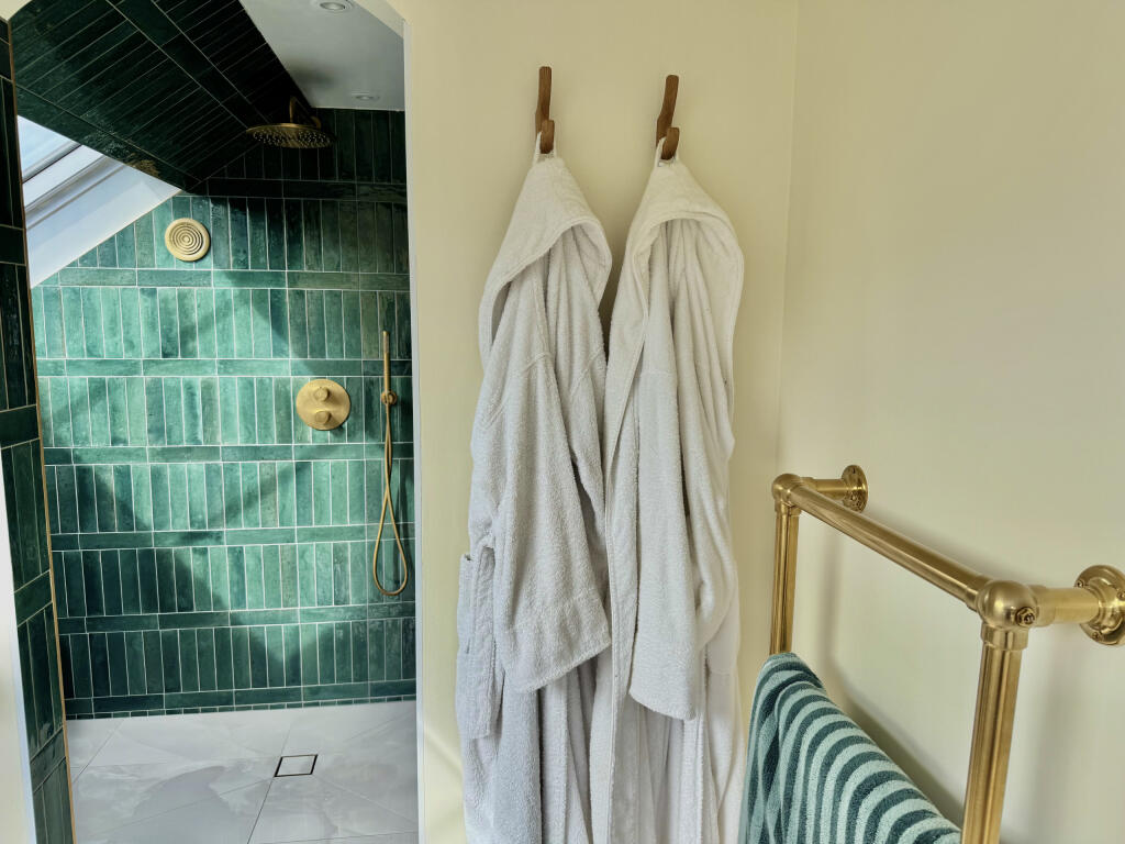 Ensuite