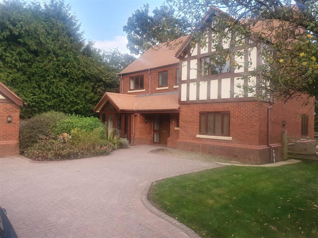 20240919_182746 - Clewer.jpg