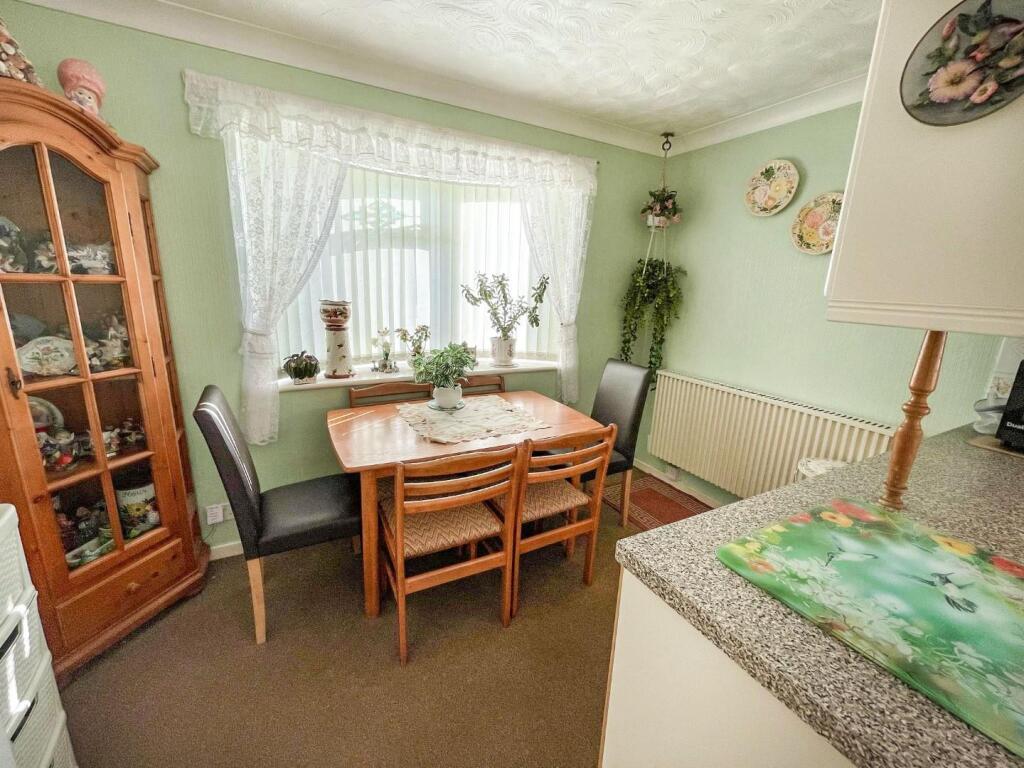 tlc_ef6c11f6-14fc-4f75-99a2-98057e3a3c79_f1cb139.j