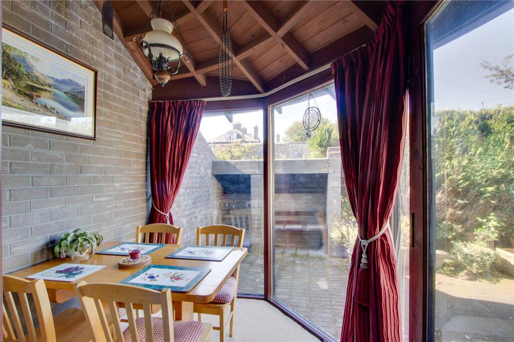 Breakfast Room