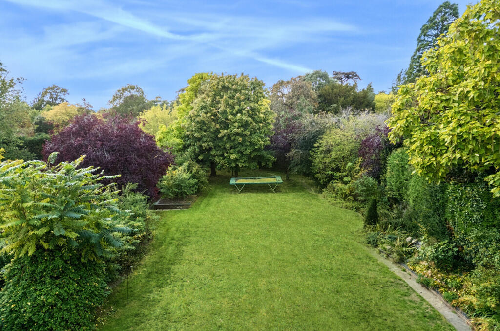 1360553-14-68dad7...