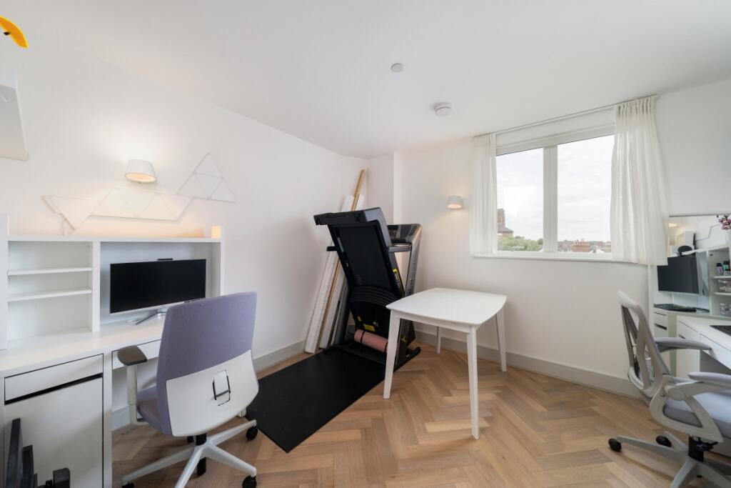 94328_FlatClifton...