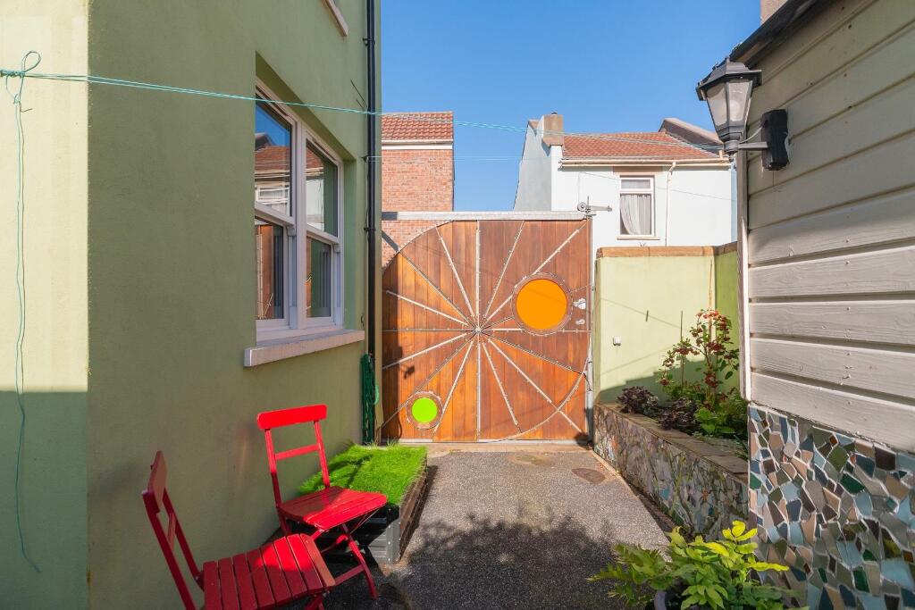 1A1SBR - External A.jpg