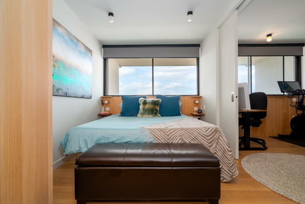 (HQ) Flat 100, Luxborough Tower, Luxborough St, W1