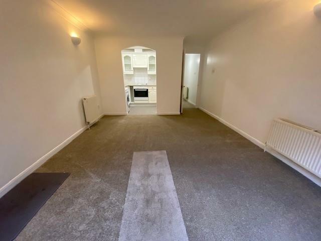 4 Clarendon House lounge 2.jpg