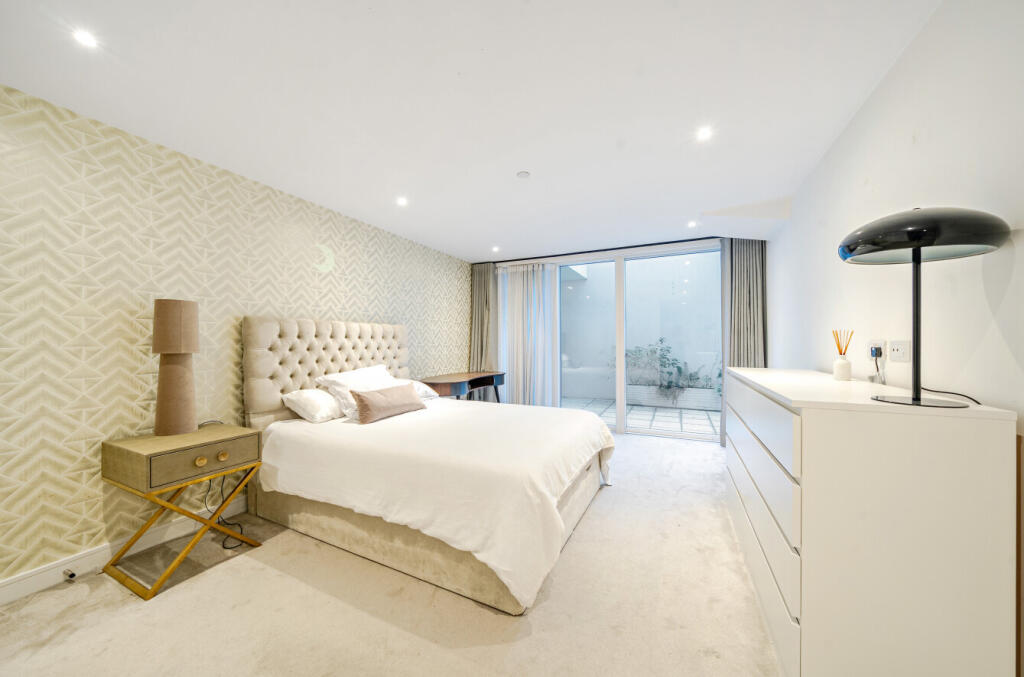 1360104-17-68da5e...