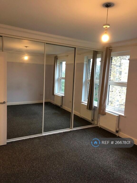 Master Bedroom - Full Length Wardrobe