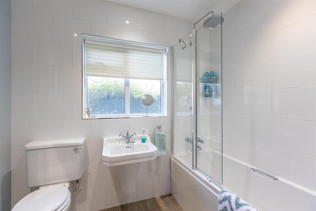 Haydon Croft Bathroom-1.jpg