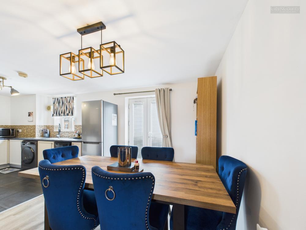 Living/Dining Area