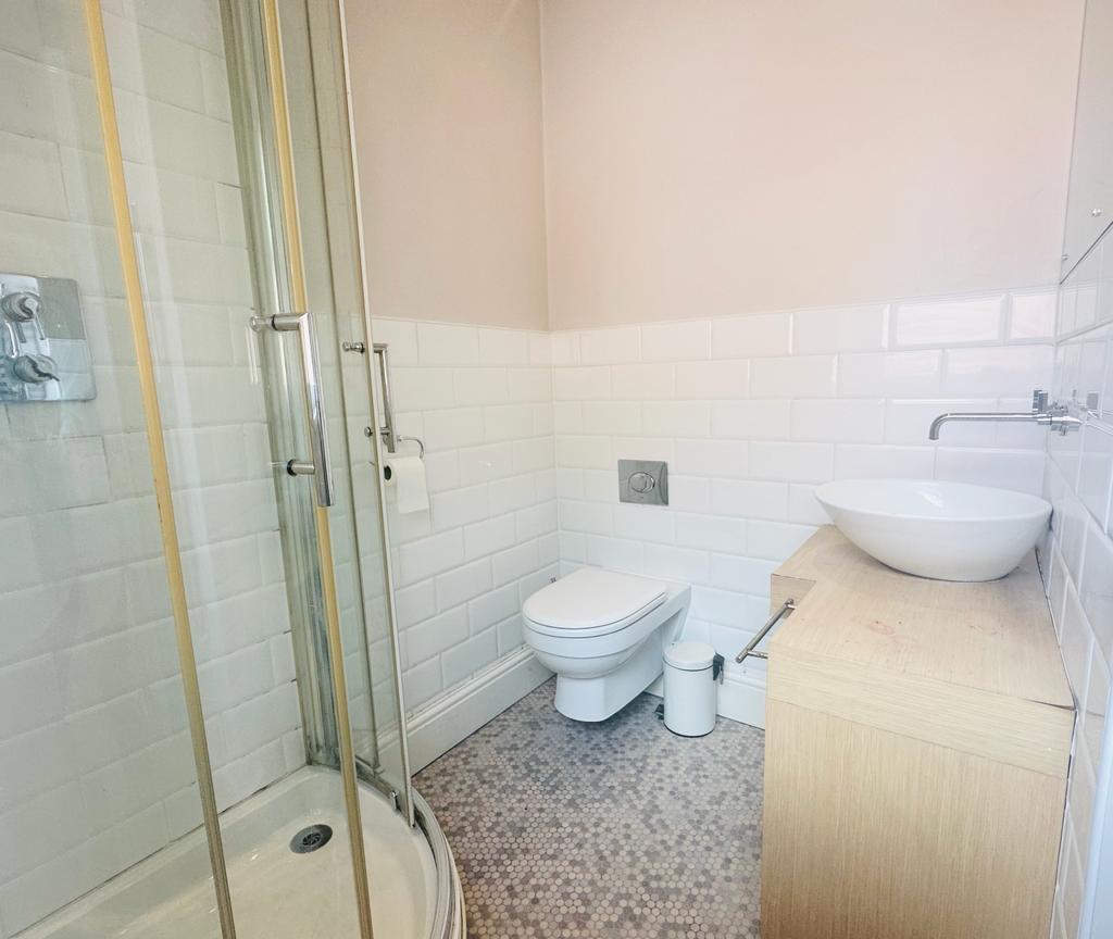 Ensuite