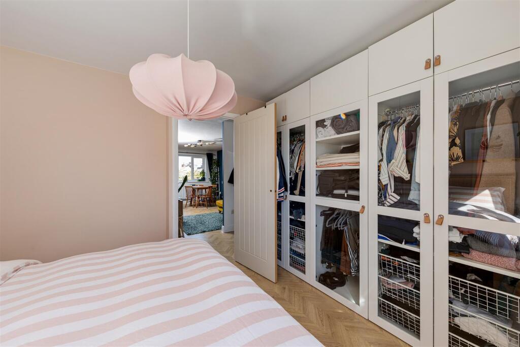 2, Brockway Close E11