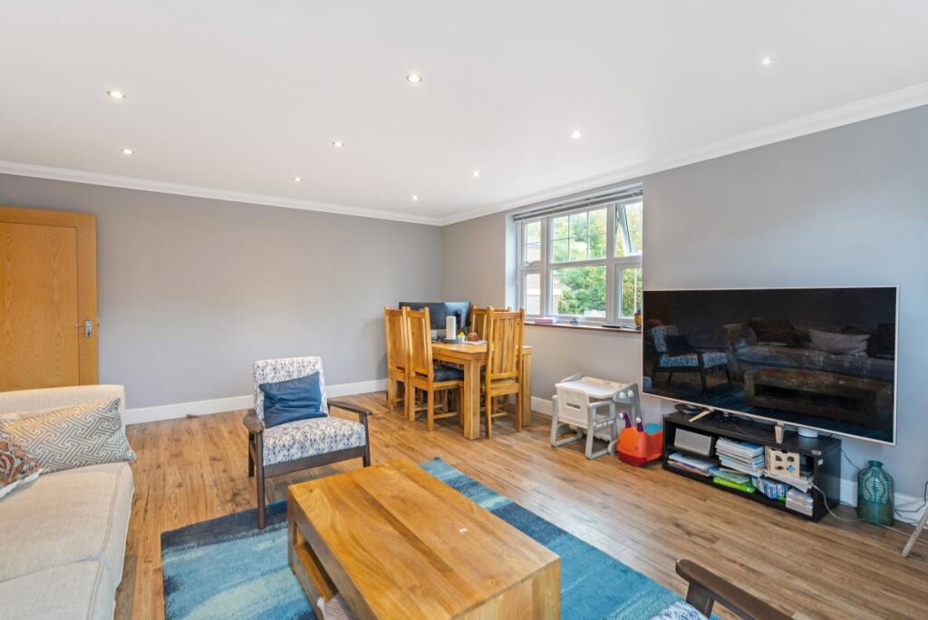 13 Churchview Clo...