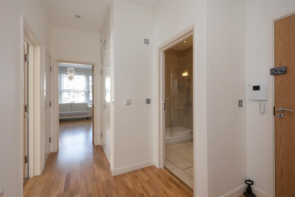 Leander Court, Graystone Road