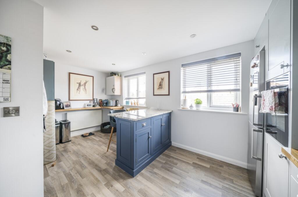 1316589-7-685ad9537c7ed-ARW