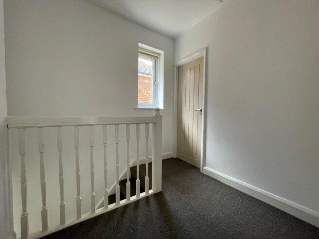 hillside-avenue-ct2-8ez-1014988