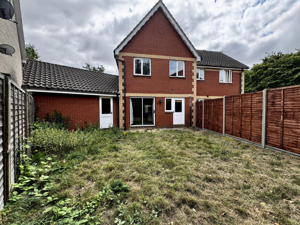 20250820_113845659_iOS