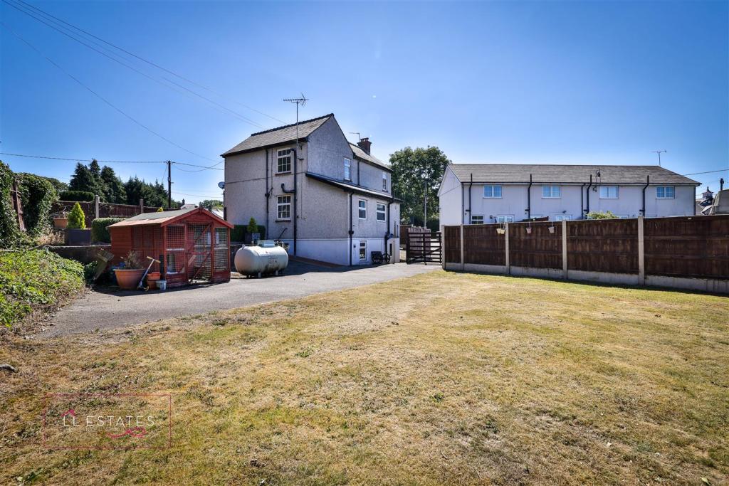 Bryn Awel House Outside-5.jpg