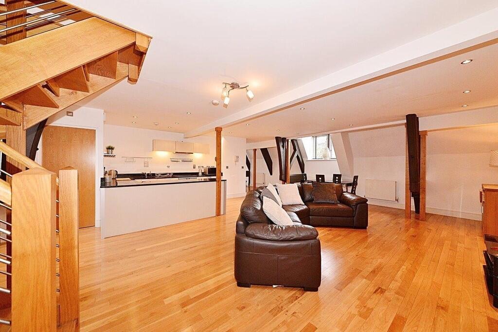 Living/Kitchen