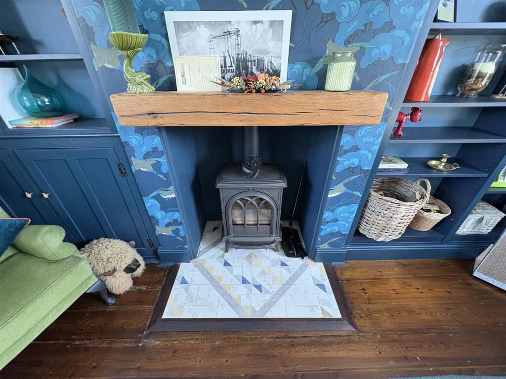 Lounge Log Burner.jpg