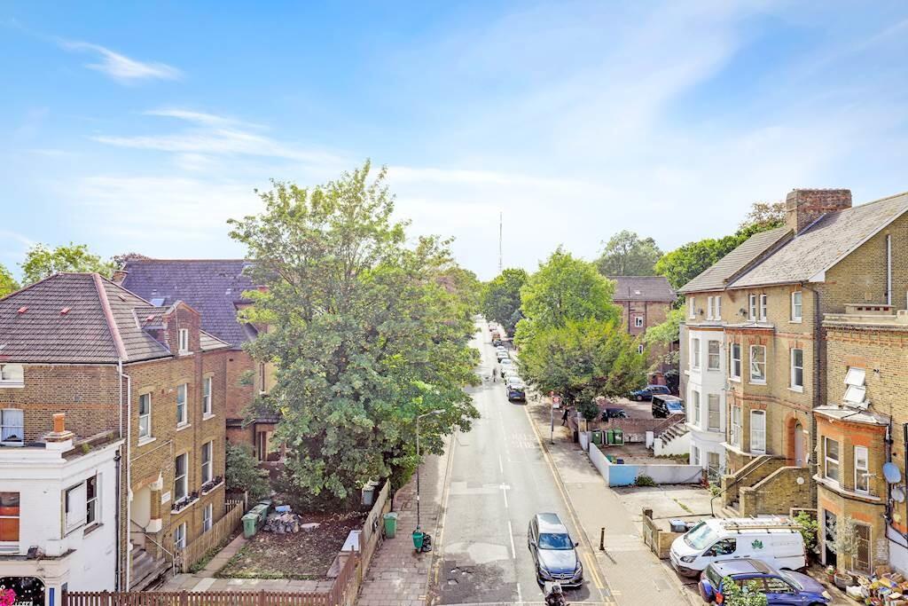 06-84d1JHHGLL - F...