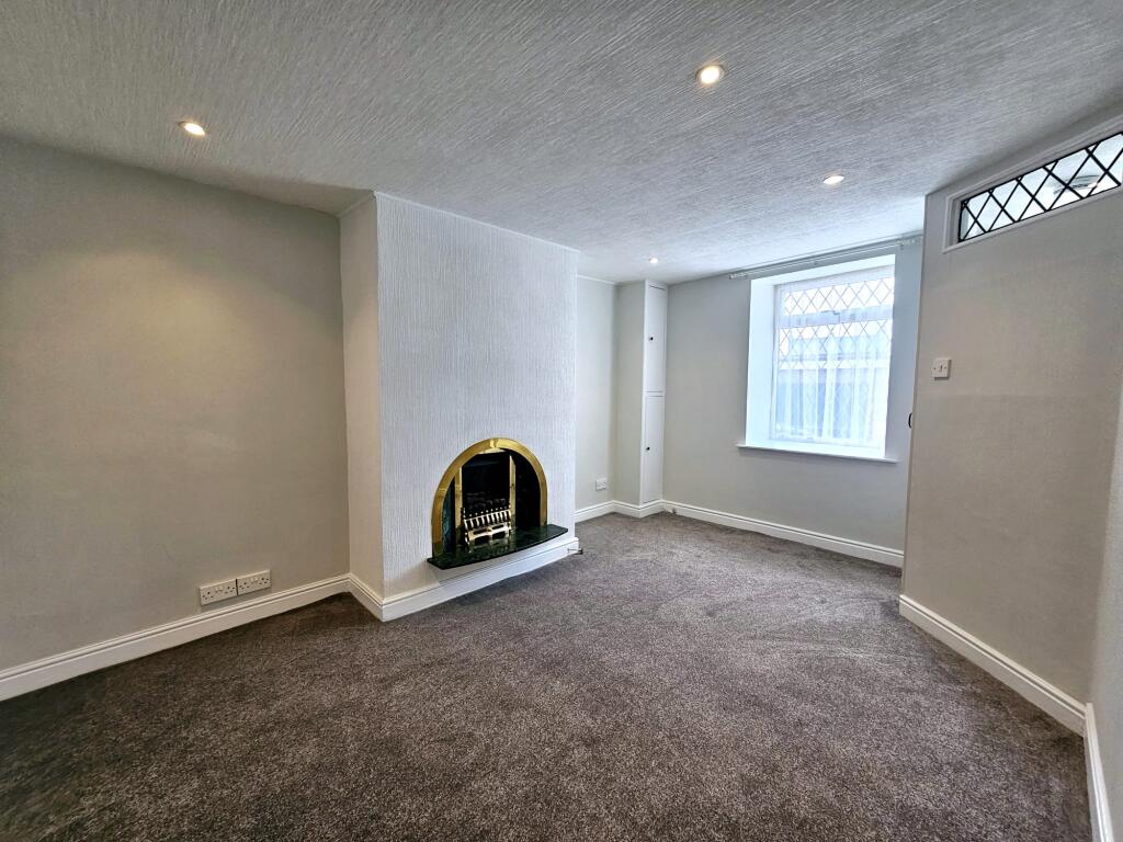 ef8c7430-6252-4fd0-8930-d392a88a195d