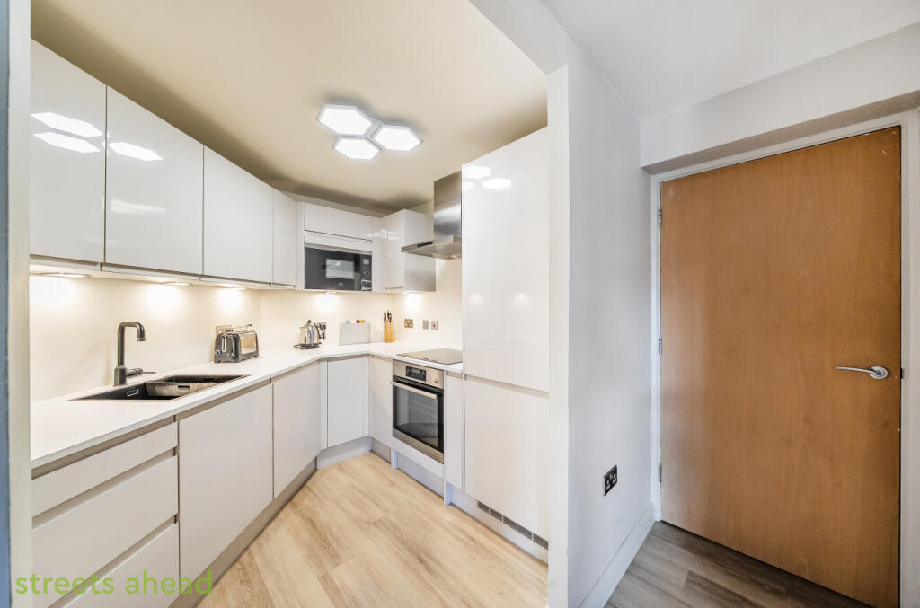 00f97b06-6284-4a5...