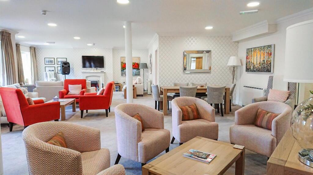 Residents' Lounge.jpg