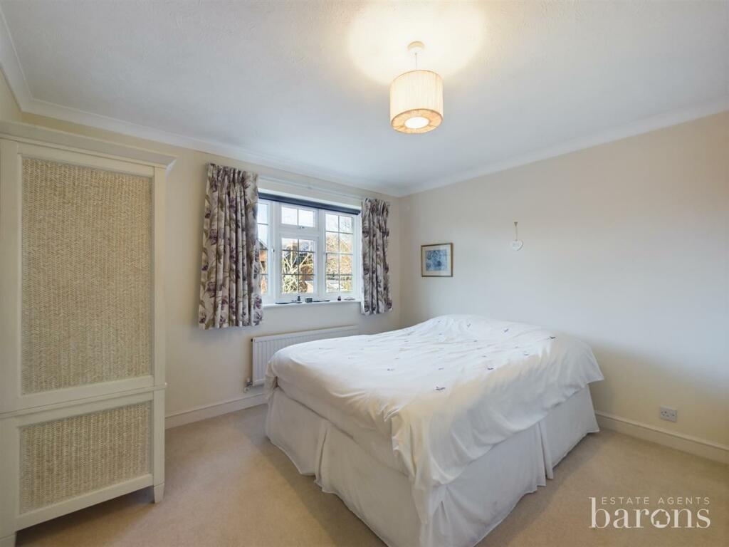 CAM01093G0-PR0461-STILL014 - Copy.jpg