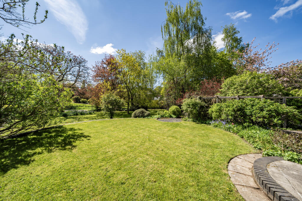 Detached Period Family House