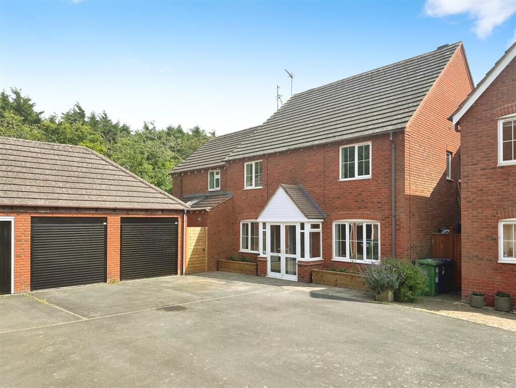 a487e729--4B0E-8786-BC5691986895-66306-0000156AA7B