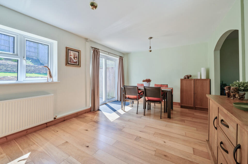 1297011-16-682efe...