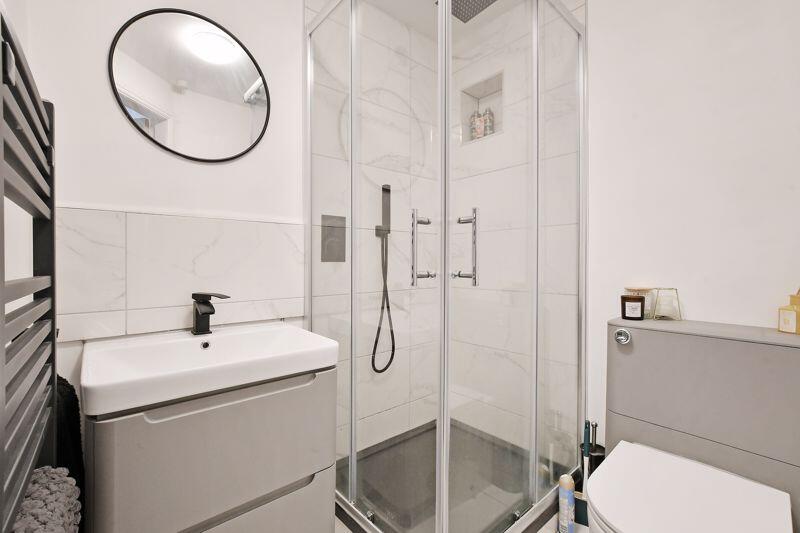 Studio Flat Shower Room