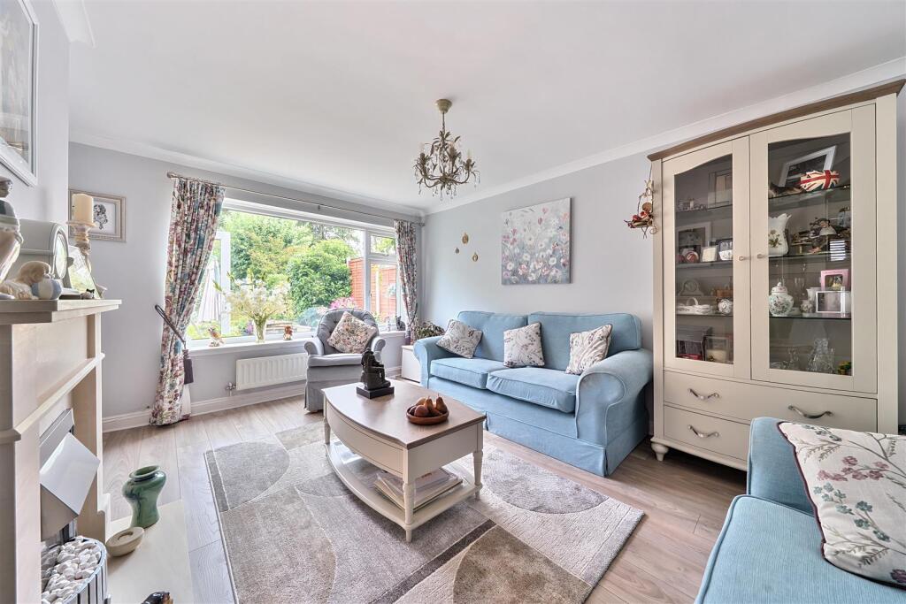 38 Bath Lane, Moira