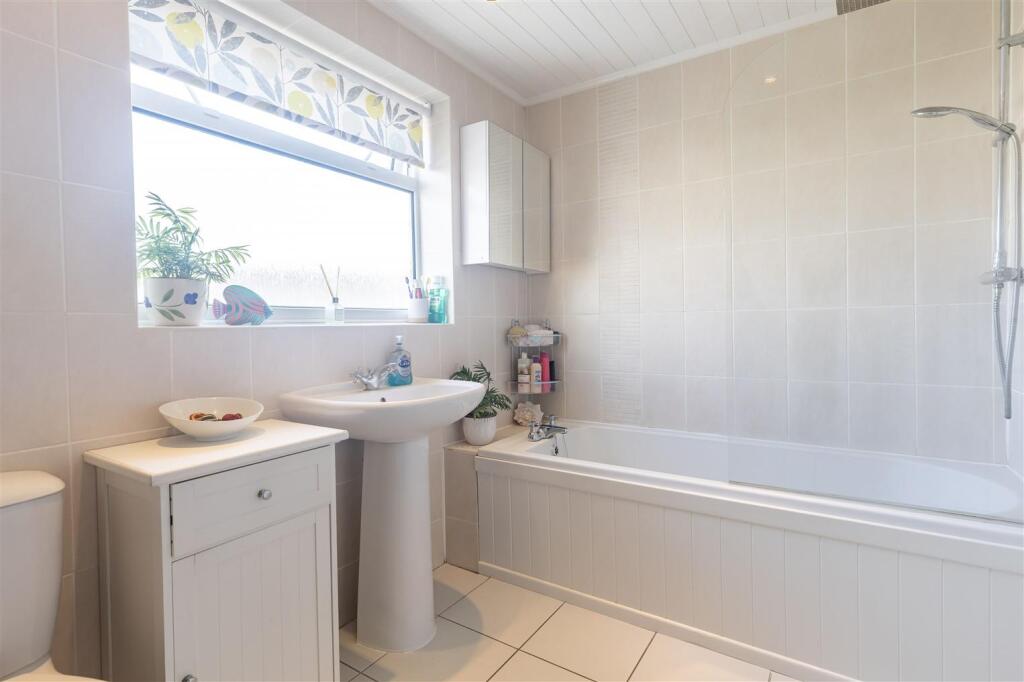 81 Thornhill N (6).jpg