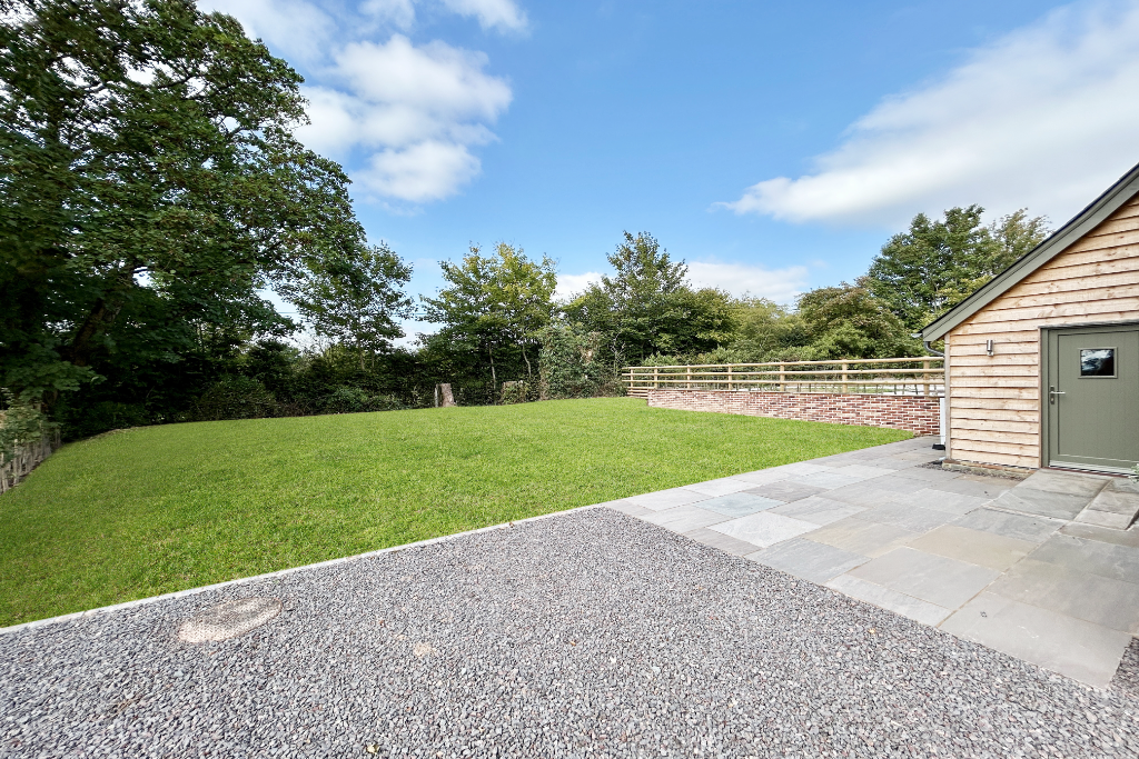 20240918_135418429_iOS-f (Portal Size).jpg