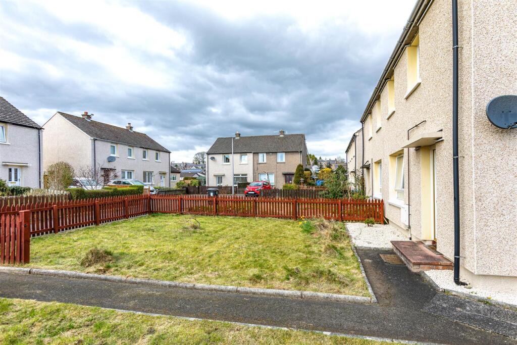 53 Weirgate Avenue St Boswells 37.JPG