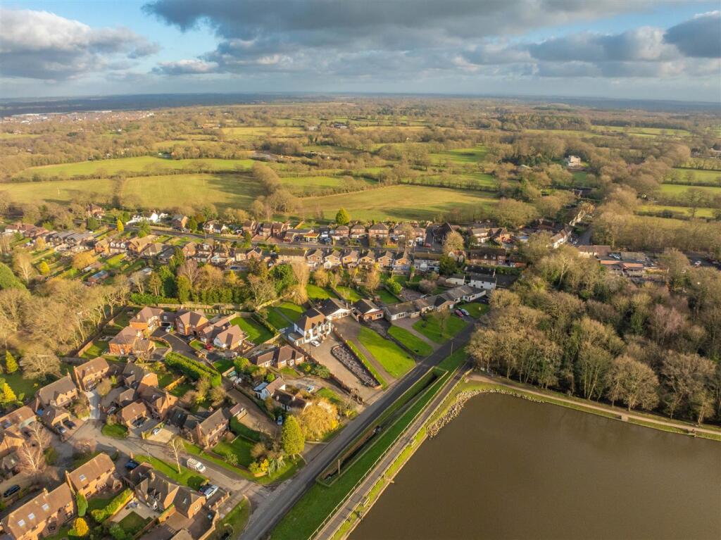 Earlswood lakes