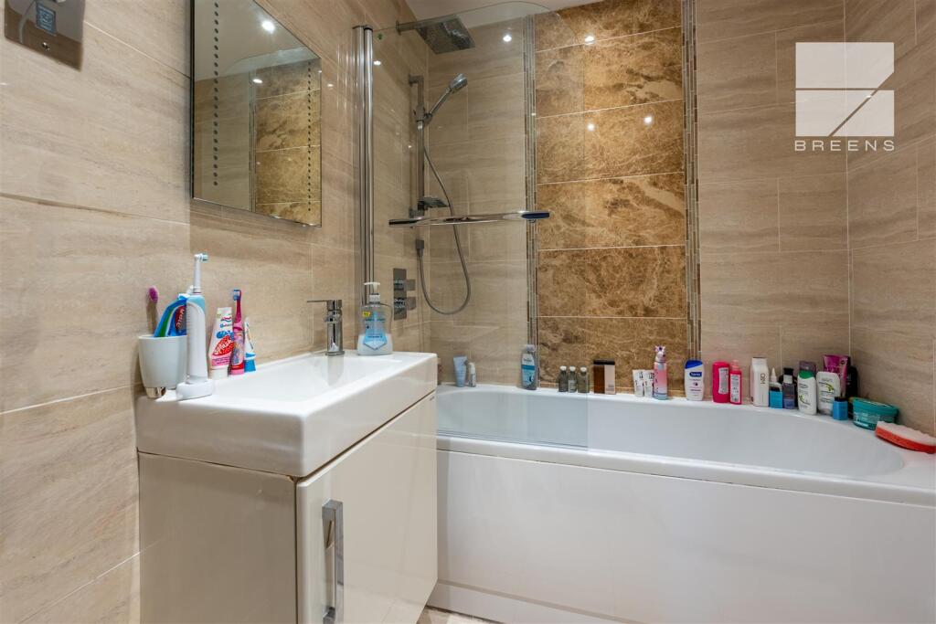 Flat 5, Capital House_0016.jpg