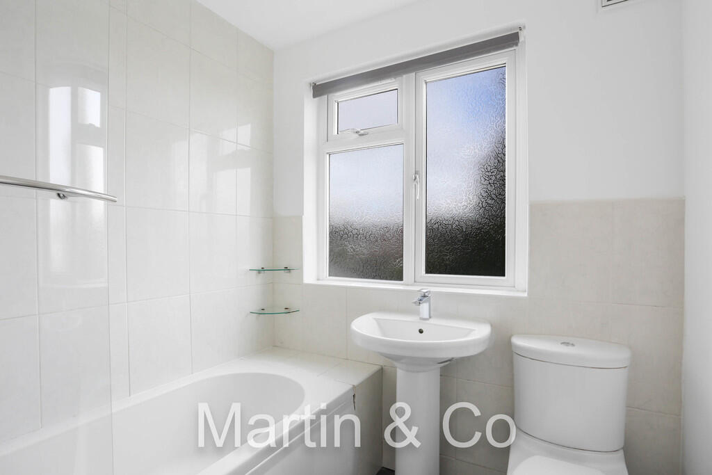 1494137015 - 77 C...