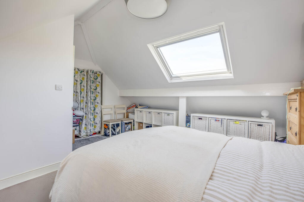 9 Barnhill Close, SL7 3HA (LOW RES)-1