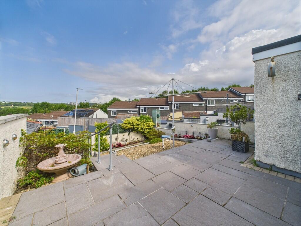 CAM02089G0-PR0525...