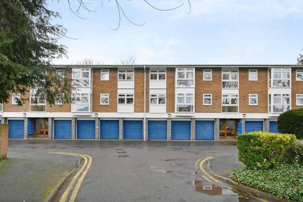 RCREE- 5 harriers close- exterior 6 (1).jpg