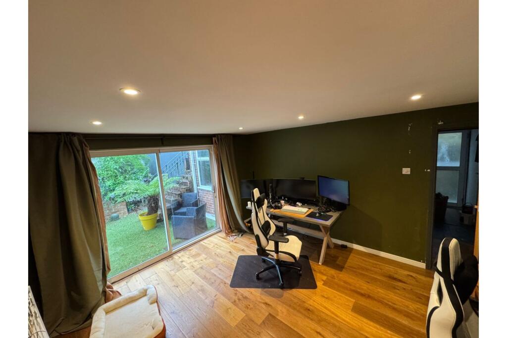 Bedroom Three/Study